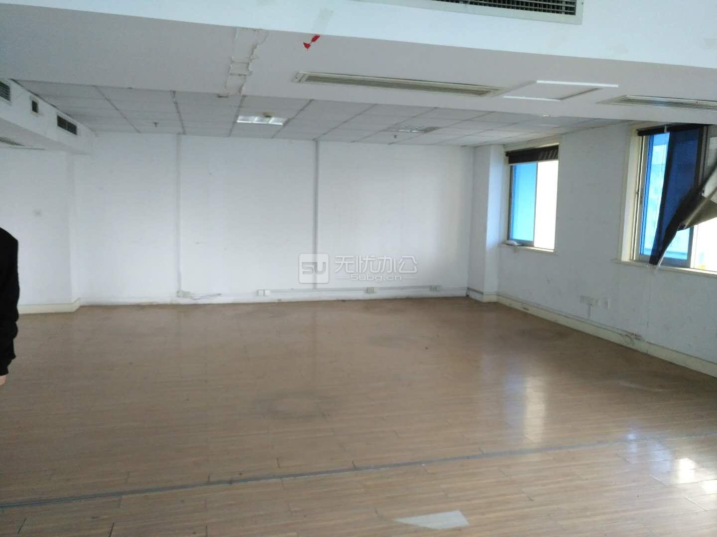  - 包商大廈