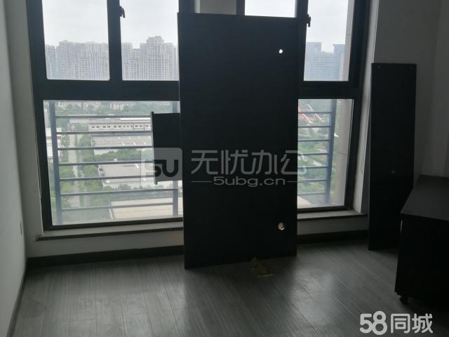  - 翡翠灣
