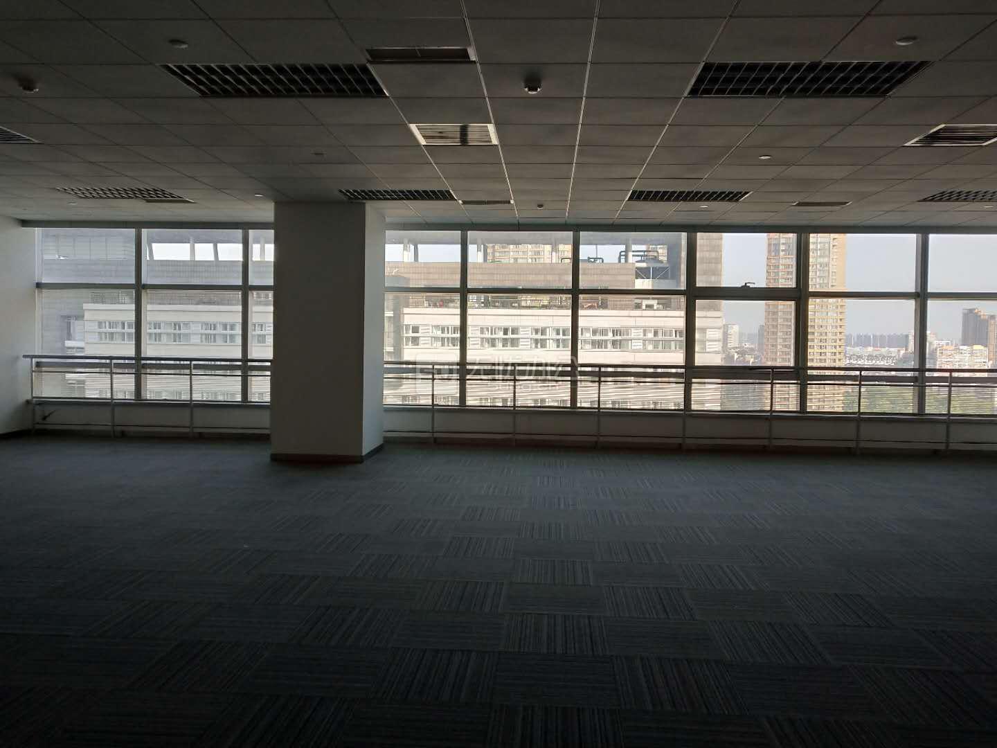  - 中國人壽大廈