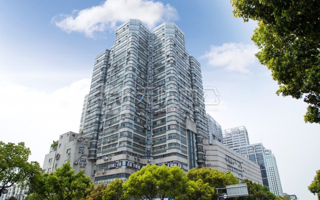 靈橋廣場